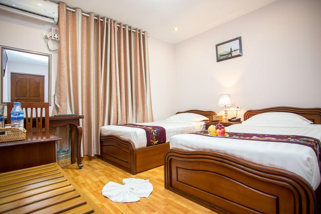 Hotel Iceland Mandalay Esterno foto