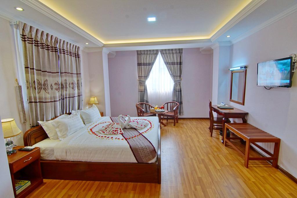 Hotel Iceland Mandalay Esterno foto