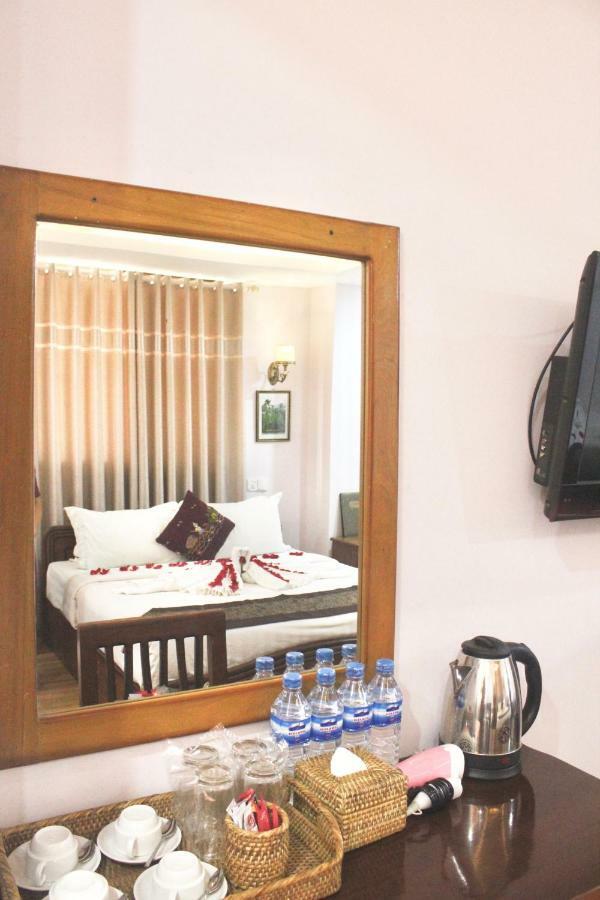 Hotel Iceland Mandalay Esterno foto